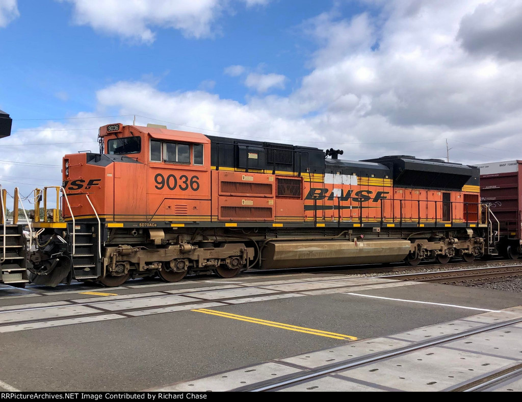 BNSF 9036